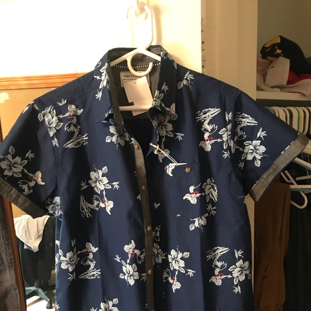 Causal Hawaiian button down